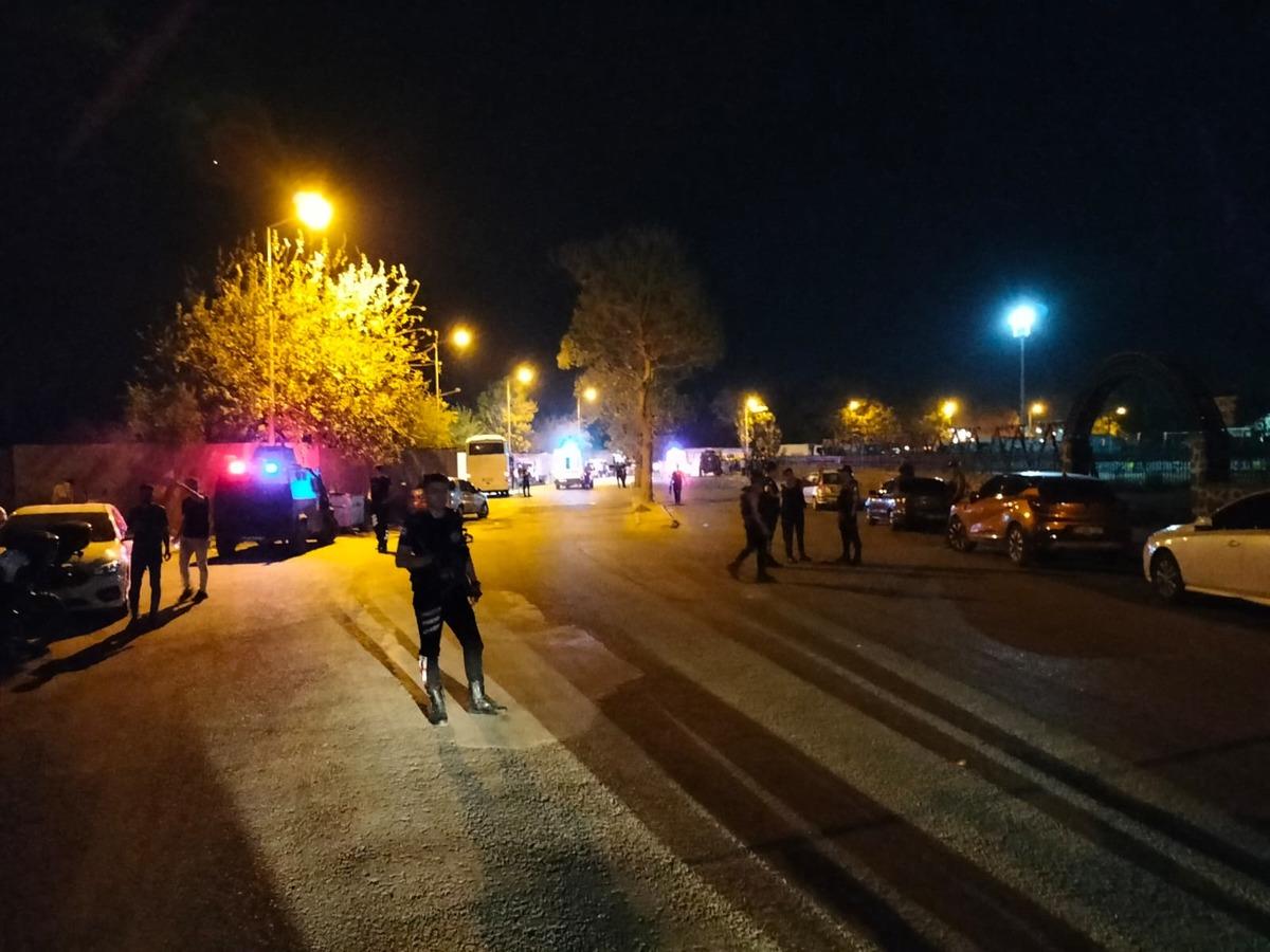 Şırnak'ta aileler arasındaki silahlı kavgada 1 kişi &ouml;ld&uuml;, 2 kişi yaralandı