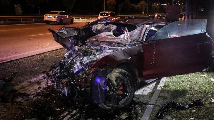 Bursa'da kamyonet ile otomobilin çarpıştığı kazada 1 kişi öldü G1