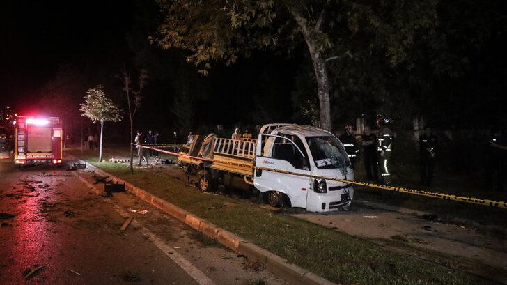 Bursa'da kamyonet ile otomobilin çarpıştığı kazada 1 kişi öldü G5