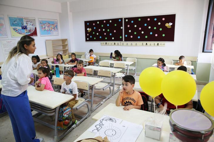İstanbul'da minik öğrenciler için uyum eğitimleri sürüyor G5