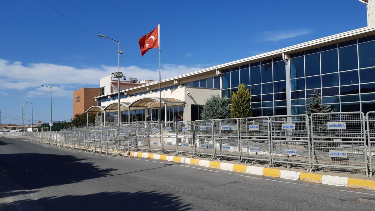 Adnan Oktar organize su&ccedil; &ouml;rg&uuml;t&uuml; davası yeniden g&ouml;r&uuml;lmeye başlandı