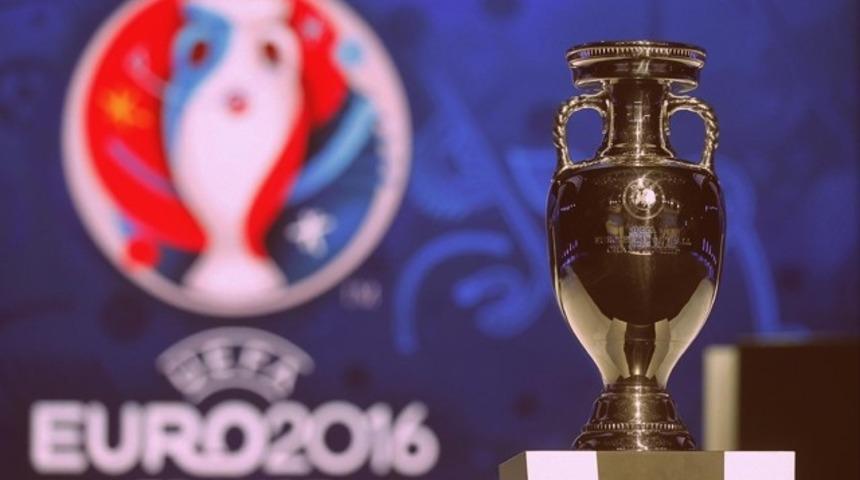 TRT 1 canlı yayın ile Fransa - Portekiz Finali heyecanını yaşatacak