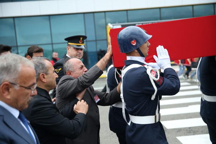 Şehit Piyade Uzman Çavuş Ümit Kesti'nin naaşı memleketi Ordu'ya getirildi G5