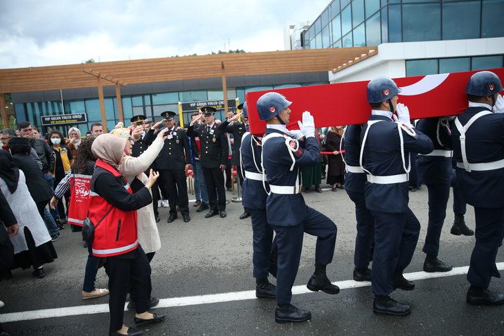Şehit Piyade Uzman Çavuş Ümit Kesti'nin naaşı memleketi Ordu'ya getirildi G2
