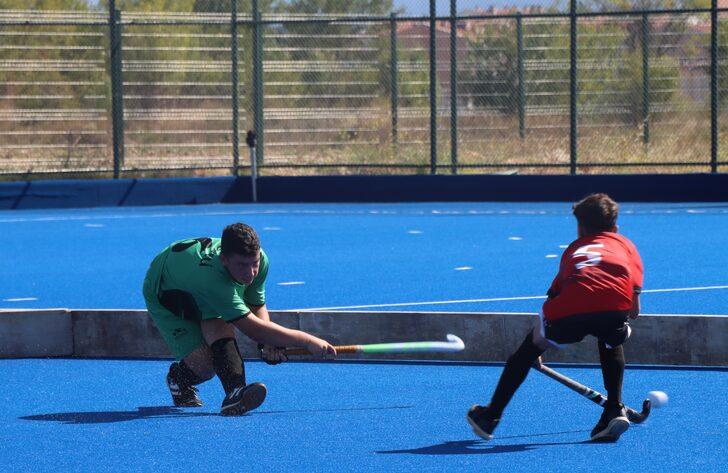 Çim hokeyi U16 Kızlar-Erkekler ve Kadınlar-Erkekler 5S 2.lig Play-Off maçları başladı G3