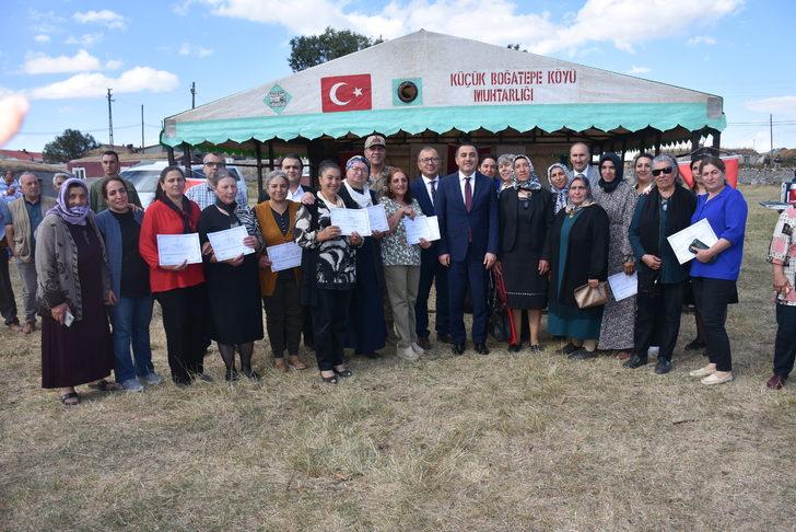 Kars'ın köylerindeki kadınlar tıbbi ve aromatik bitki yetiştiriciliğini öğreniyor G1