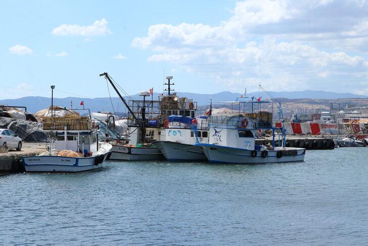 Tekirdağlı balıkçılar poyraz nedeniyle denize açılamıyor G1
