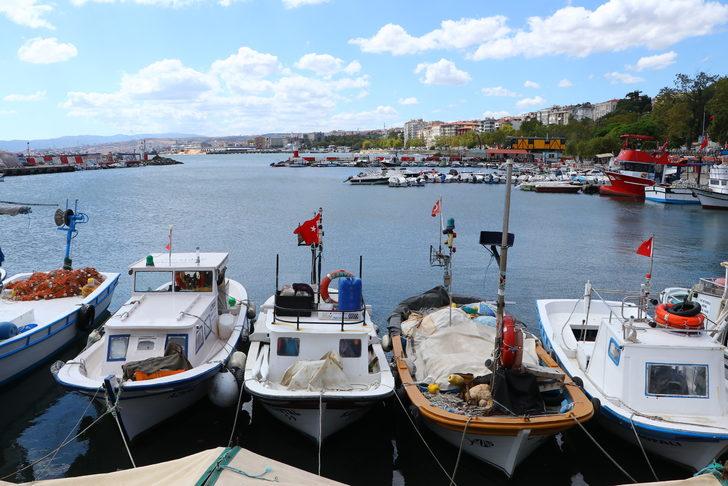 Tekirdağlı balıkçılar poyraz nedeniyle denize açılamıyor G3