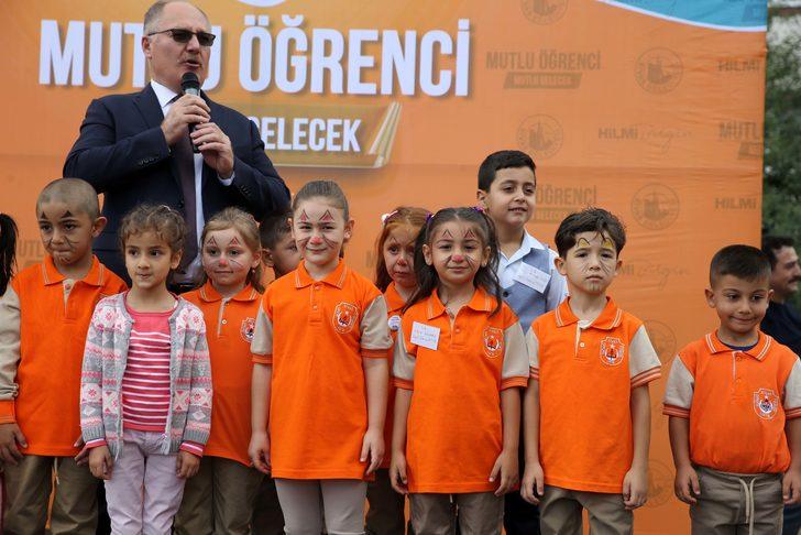 Sivas Belediyesinden ilk kez okul heyecanı yaşayan 6 bin çocuğa kırtasiye desteği G5