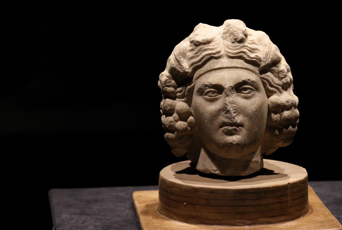 İzmir Arkeoloji M&uuml;zesinde Dionysos'a adanan eserler sergilenmeye başlandı