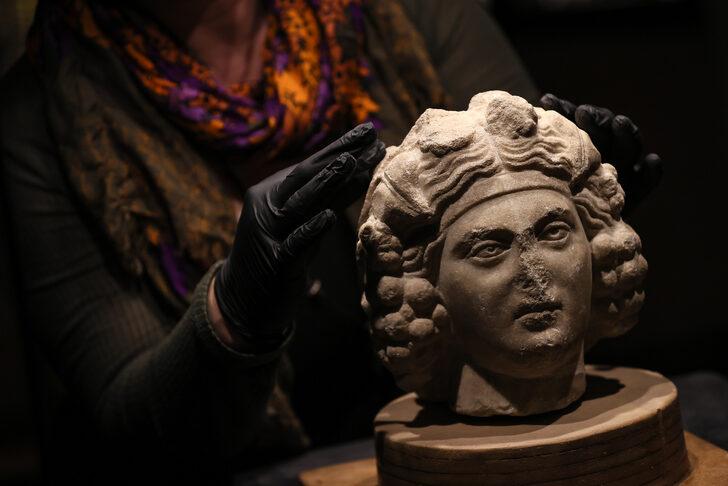 İzmir Arkeoloji Müzesinde Dionysos'a adanan eserler sergilenmeye başlandı G3