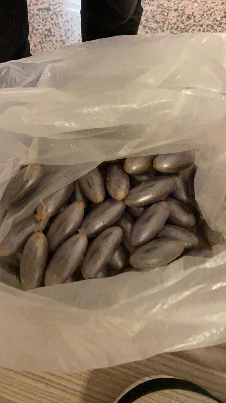 Antalya'da midesinden 100 kapsül esrar çıkan yabancı uyruklu şüpheli yakalandı G1