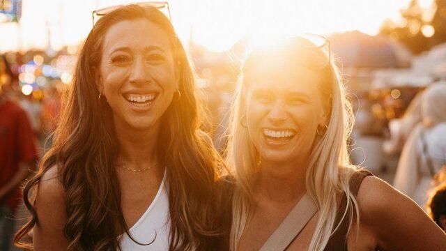 Hamile olduğunu öyle bir duyurdu ki! Yöntemi mide bulandırdı