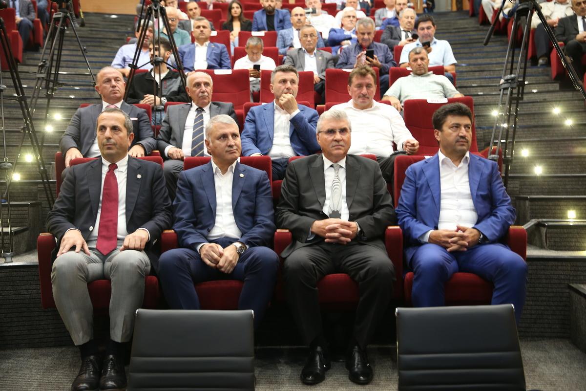 Sakarya'da yapılacak 3 milyar liralık Darı&ccedil;ayırı Barajı projesinin protokol&uuml; imzalandı