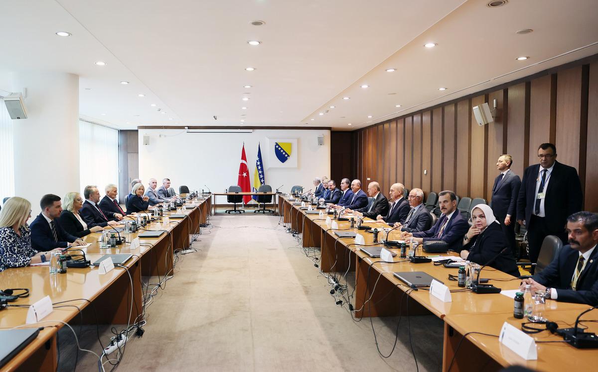 Cumhurbaşkanı Erdoğan, Bosna Hersek'te Temsilciler ve Halklar meclislerinin başkanlık divanı &uuml;yelerini kabul etti