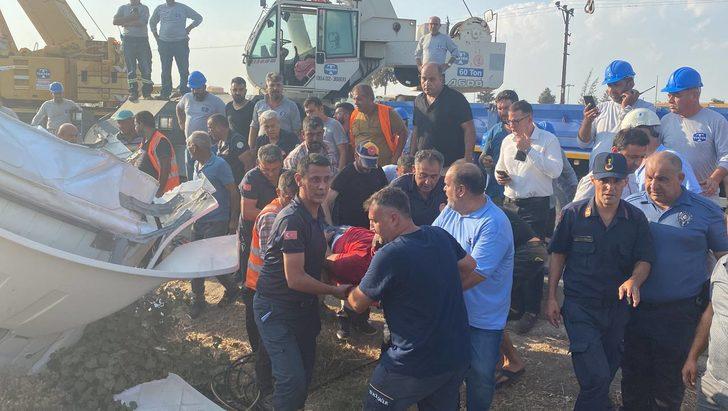 Adana’da 2 tır, 3 otomobil ve bir traktörün karıştığı kazada 3 kişi yaralandı G2