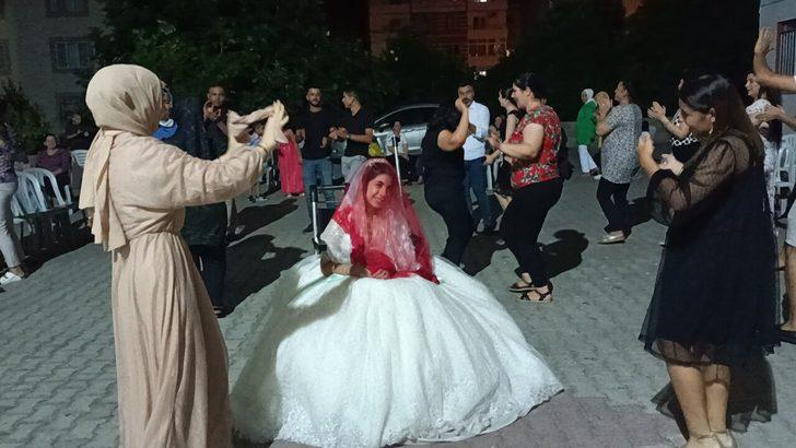 Osmaniye'de bedensel ve zihinsel engelli Ayşegül'ün gelinlik hayali gerçek oldu G2