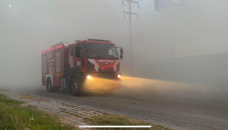 Kahramanmaraş'ta atık kağıt toplama alanında yangın çıktı G4