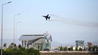 SOLOTÜRK Balıkesir'de gösteri uçuşu yaptı