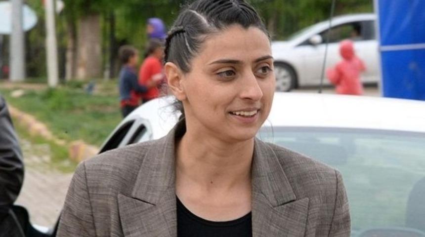 HDP Milletvekili Feleknas Uca'dan Kürtçe yemin önerisi
