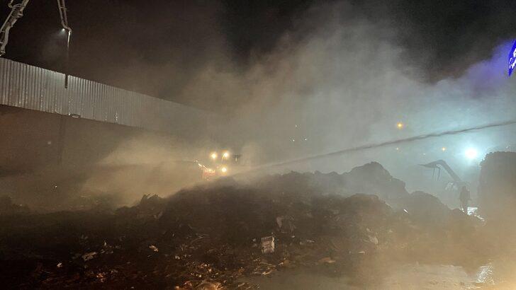 GÜNCELLEME - Kahramanmaraş'ta atık kağıt toplama alanında yangın çıktı G5