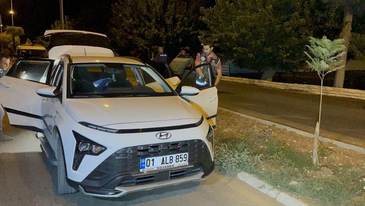 Adana'da polisin "dur" ihtarına uymayan sürücü kovalamaca sonucu yakalandı G1