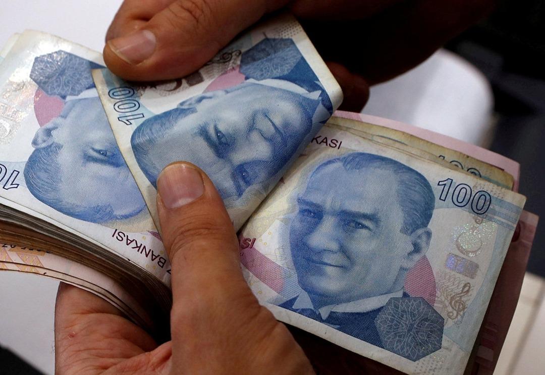 Asgari &uuml;cret 2023 zammı i&ccedil;in hesaplar başladı! Canlı yayında oran ve rakam verdi: Maaş zammı i&ccedil;inse 3 form&uuml;l g&uuml;ndemde