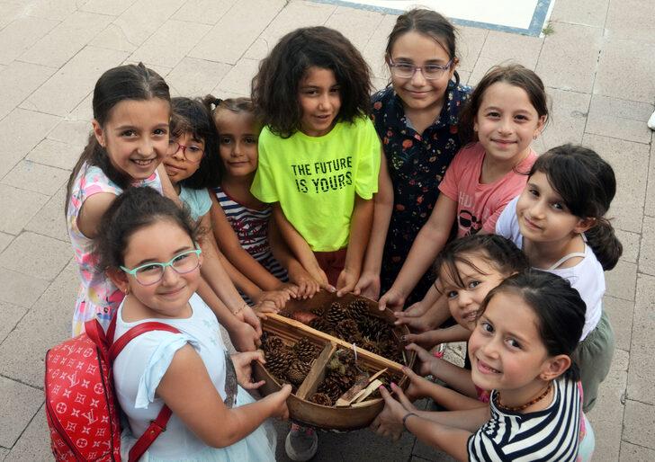 Öğrenciler canlıların yaşamını "Böcek oteli"nde gözlemliyor G2