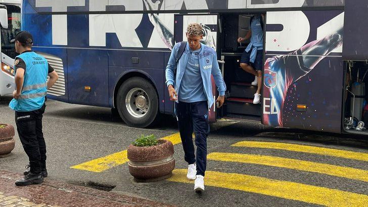 Trabzonspor kafilesi, Macaristan'a gitti G4