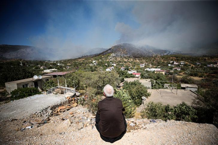 GÜNCELLEME 5 - Mersin'deki orman yangınına müdahale ediliyor G1