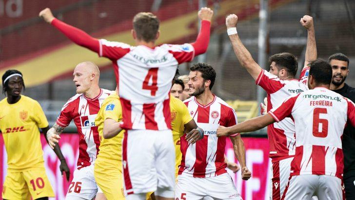 Galatasaray'a transferi eski kulübünü karıştırdı! G1