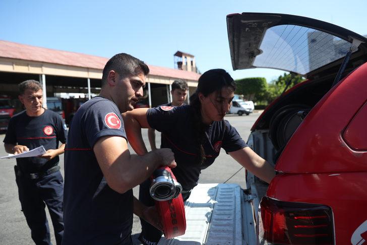 Antalya Büyükşehir Belediyesi, Mersin'e itfaiye araçları gönderdi G2