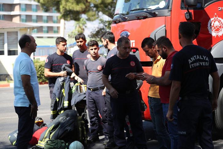 Antalya Büyükşehir Belediyesi, Mersin'e itfaiye araçları gönderdi G4