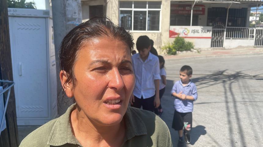 İzmir'de otomobilin çarptığı 1 çocuk öldü, 3'ü çocuk 4 kişi yaralandı