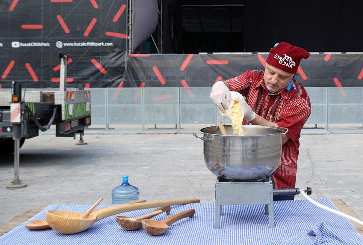 Karadenizli ustadan İstanbul'da "en uzun kuymak" rekoru denemesi G2