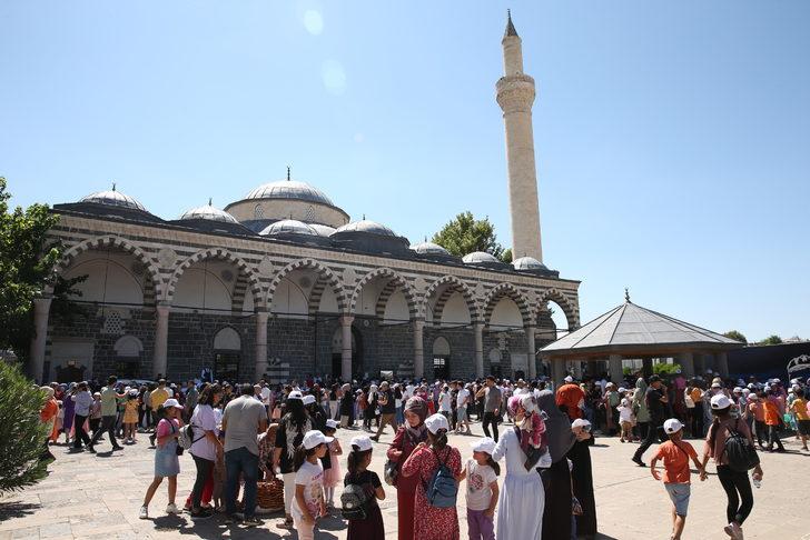 Diyarbakır'da TÜGVA Yaz Okulu Projesi kapsamında yürüyüş düzenlendi G3