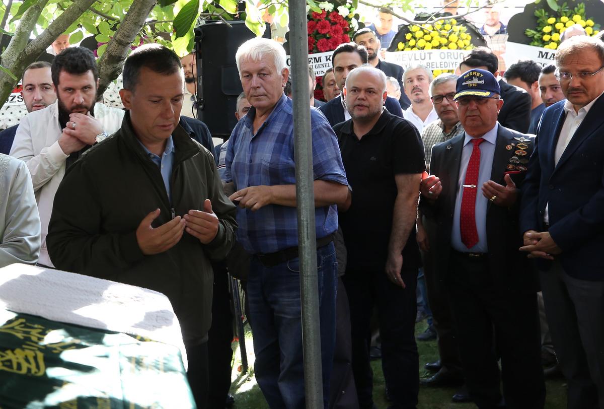AK Parti Genel Sekreteri Şahin'in babası &Ccedil;anakkale'de son yolculuğuna uğurlandı