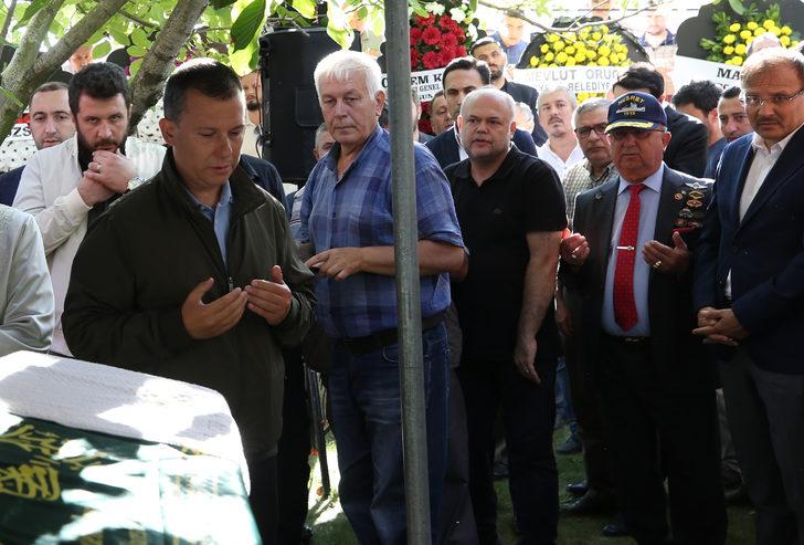 AK Parti Genel Sekreteri Şahin'in babası Çanakkale'de son yolculuğuna uğurlandı G1