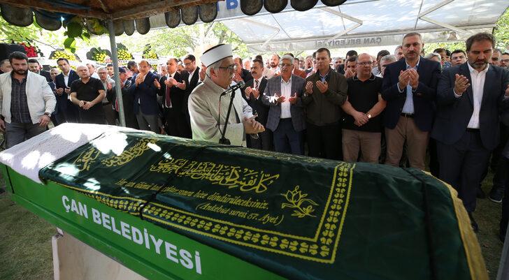 AK Parti Genel Sekreteri Şahin'in babası Çanakkale'de son yolculuğuna uğurlandı G2