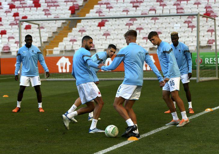 Slavia Prag Demir Grup Sivasspor maçına hazır G4
