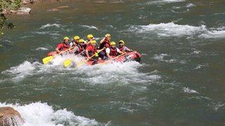 Kayseri Valisi Gökmen Çiçek, Zamantı Irmağı'nda rafting yaptı