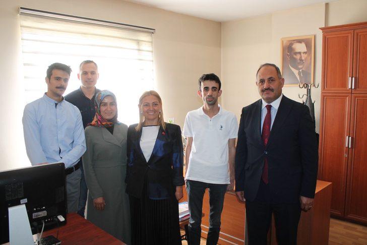 Aile ve Sosyal Hizmetler Bakan Yardımcısı Öncü, Hakkari'de ziyaretlerde bulundu G5