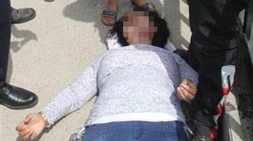 Aldatıldığı i&ccedil;in intihara kalkışan kadını &ccedil;ocukları ikna etti