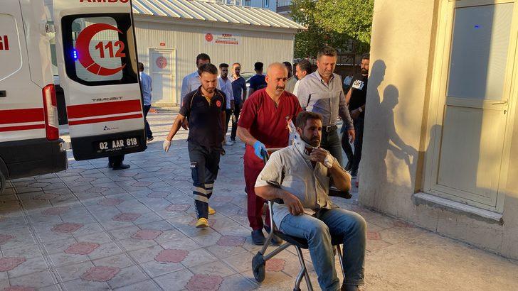 Adıyaman'da iki otomobil çarpıştı 5 kişi yaralandı G2