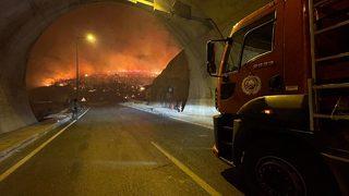 GÜNCELLEME 7 - Mersin'deki orman yangınına müdahale ediliyor