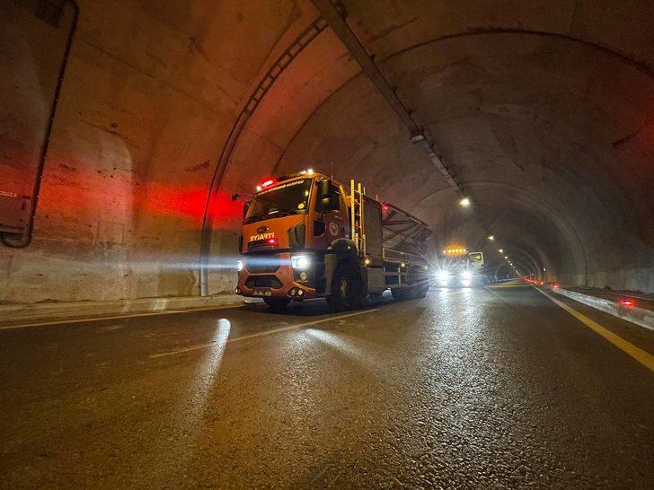 GÜNCELLEME 7 - Mersin'deki orman yangınına müdahale ediliyor G5