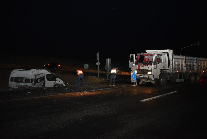 Şanlıurfa'daki trafik kazasında 3 kişi yaralandı G1