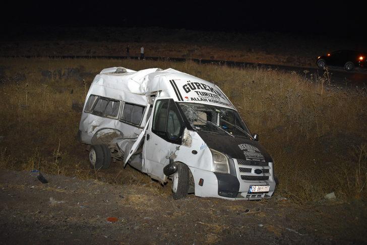 Şanlıurfa'daki trafik kazasında 3 kişi yaralandı G3