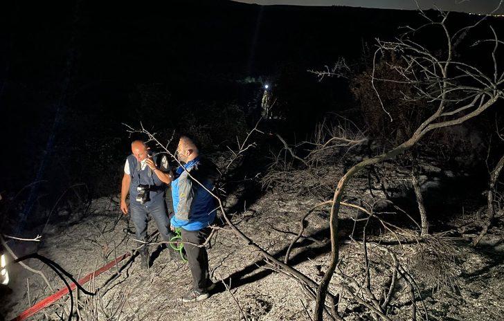 GÜNCELLEME - Arnavutköy'de ormanlık alanda çıkan yangın kontrol altına alındı G1