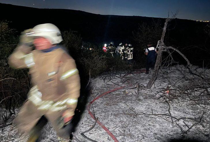 GÜNCELLEME - Arnavutköy'de ormanlık alanda çıkan yangın kontrol altına alındı G2